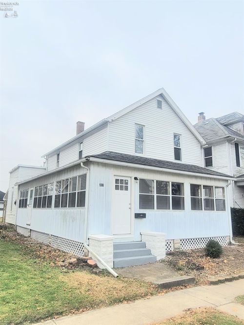 311 W Perry St, Tiffin, OH, 44883-2035 | Card Image