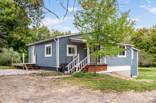 2826 Woods Rd, Ionia, MI, 48846-9693 | Card Image