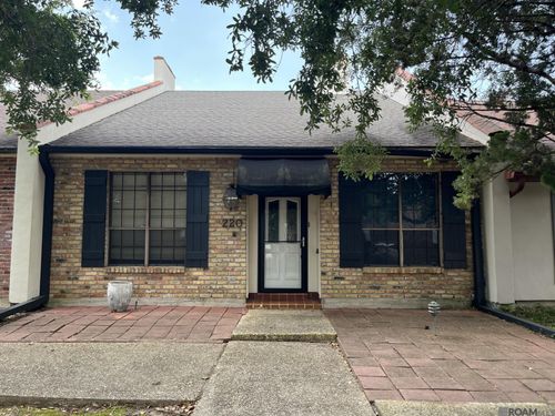 220 Mcgehee Dr, Baton Rouge, LA, 70815-5014 | Card Image
