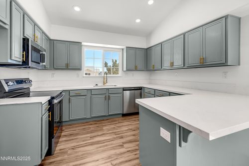 1464 Rosy Finch Dr, Spanish Springs, NV, 89441-7880 | Card Image