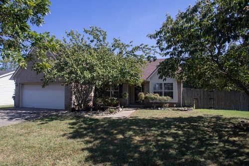 800 Burkewood Dr, Lexington, KY, 40509-4134 | Card Image