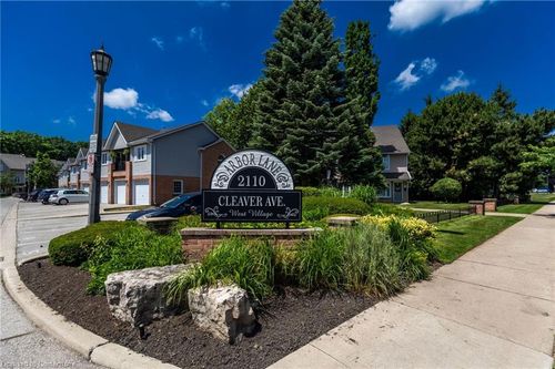 102-2110 Cleaver Ave, Burlington, ON, L7M3Z3 | Card Image