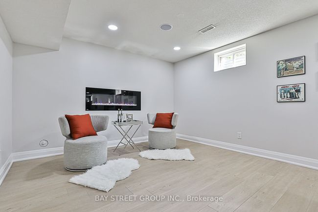 23 Sheila Cres, House other with 6 bedrooms, 5 bathrooms and 6 parking in Richmond Hill ON | Image 39