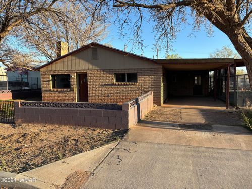 135 W Iowa Street, Holbrook, AZ, 86025 | Card Image