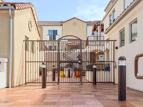 211-44 Coronado St, VENTURA, CA, 93001-3515 | Card Image