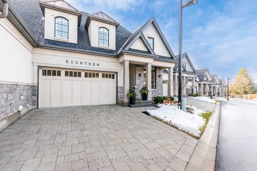 18-190 Canboro Rd, Fonthill, ON, L0S1M0 | Card Image