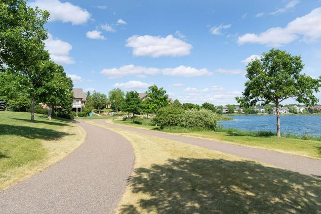 15590 Duck Trail Ln, Townhouse with 4 bedrooms, 4 bathrooms and null parking in Apple Valley MN | Image 53