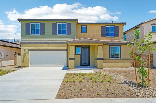 35072 Ouimet Way, Beaumont, CA, 92223-3009 | Card Image