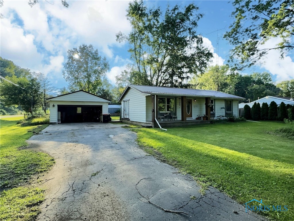 Forest Ln, Swanton, OH 43558