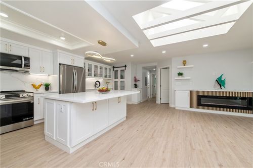 n-2112 Via Puerta, Laguna Woods, CA, 92637-2438 | Card Image