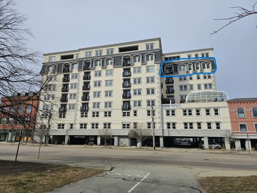 unit-801-461 Bank St, New London, CT, 06320-5559 | Card Image