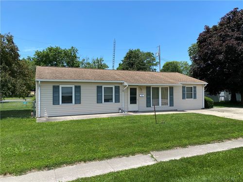 709 5th Place, Mattoon, IL, 61938 | Card Image