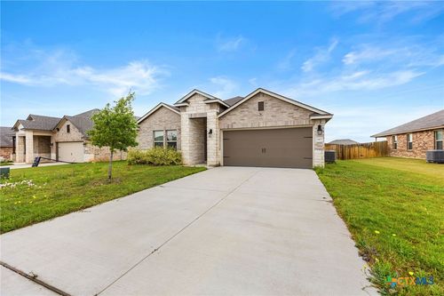 2402 Freddie L. Nichols Sr. Dr, Harker Heights, TX, 76548-8507 | Card Image