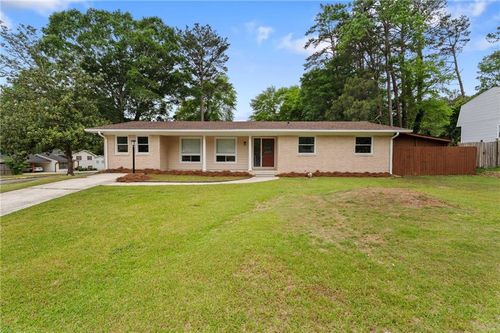 6463 Maddox Rd, Morrow, GA, 30260-2709 | Card Image