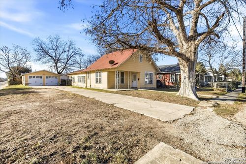 242 Fairview Ave, San Antonio, TX, 78223-1020 | Card Image