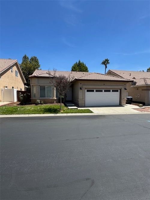 492 Autumn Way, Banning, CA, 92220-6710 | Card Image