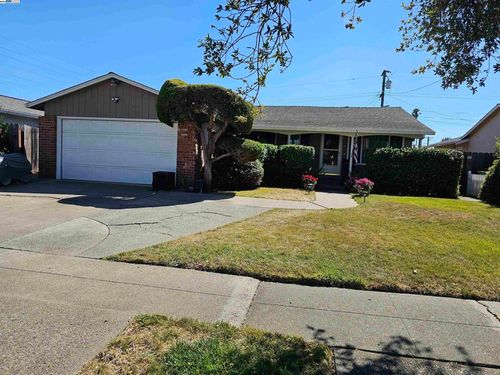 40575 Blacow Rd, Fremont, CA, 94538-3377 | Card Image