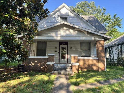 515 Euclid Ave, Monett, MO, 65708-1927 | Card Image
