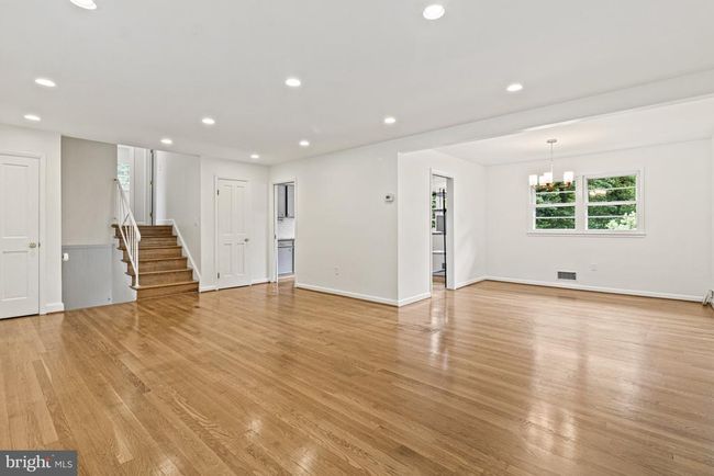 7119 Sea Cliff Rd, House other with 4 bedrooms, 3 bathrooms and null parking in MCLEAN VA | Image 7