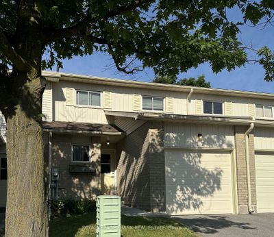 17 - 700 Harmony Rd N, Condo with 3 bedrooms, 3 bathrooms and 2 parking in Oshawa ON | Image 1