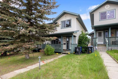240 Sitka Dr, Fort Mcmurray, AB, T9H5C9 | Card Image