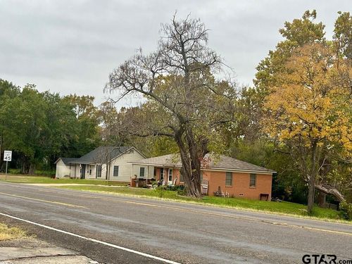 802 &amp; 804 E Hubbard St, Lindale, TX, 75771 | Card Image