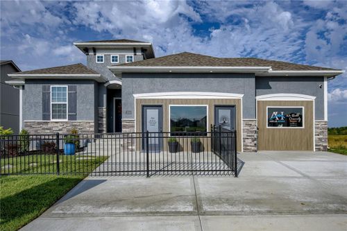 12510 Ne Parkwood Dr, Lee's Summit, MO, 64086 | Card Image