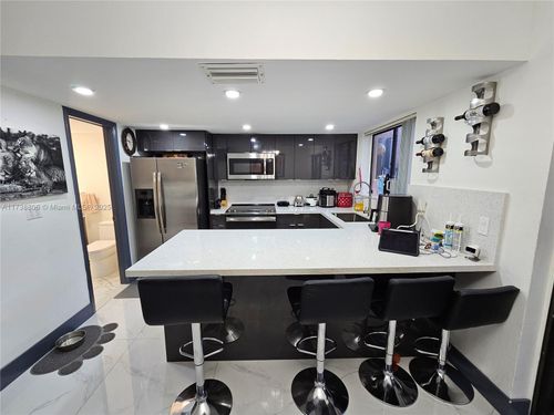 apt-a7-8430 Nw 8th St, Miami, FL, 33126-3776 | Card Image
