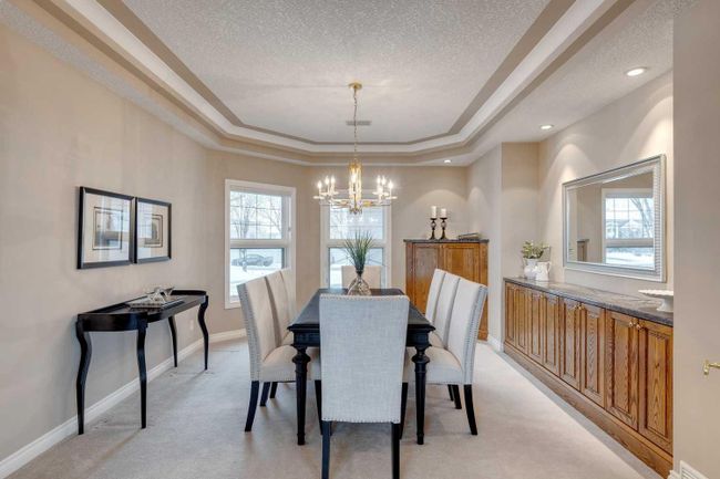 329 Douglasdale Point Se, Home with 4 bedrooms, 2 bathrooms and 6 parking in Calgary AB | Image 10