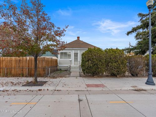 324 Victorian Ave, Sparks, NV, 89431-5170 | Card Image