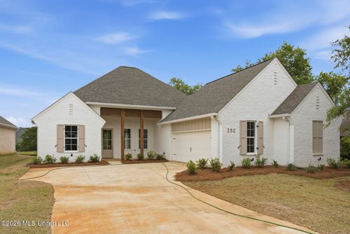 252 Caroline Blvd, Madison, MS, 39110-4701 | Card Image