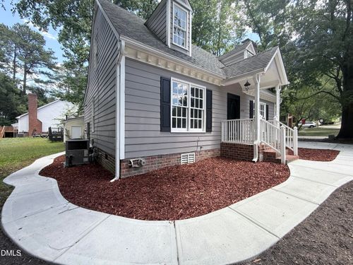 2900 Broadlands Dr, Raleigh, NC, 27604-3717 | Card Image