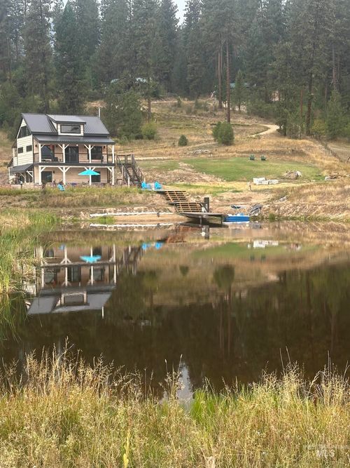 22 Old Cougar Ln, Garden Valley, ID, 83622-5280 | Card Image