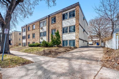 apt-202-2212 Aldrich Ave S, Minneapolis, MN, 55405-2804 | Card Image