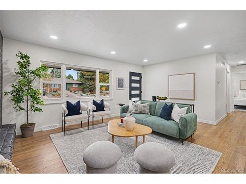 1714 S Vivian Ct, Lakewood, CO, 80228-3960 | Card Image