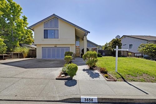3656 Black Feather Dr, El Sobrante, CA, 94803-2122 | Card Image