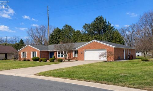 38 Glendale Ave, Fremont, OH, 43420-3155 | Card Image