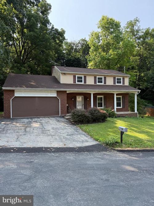 256 Tri Hill Rd, YORK, PA, 17403-3837 | Card Image