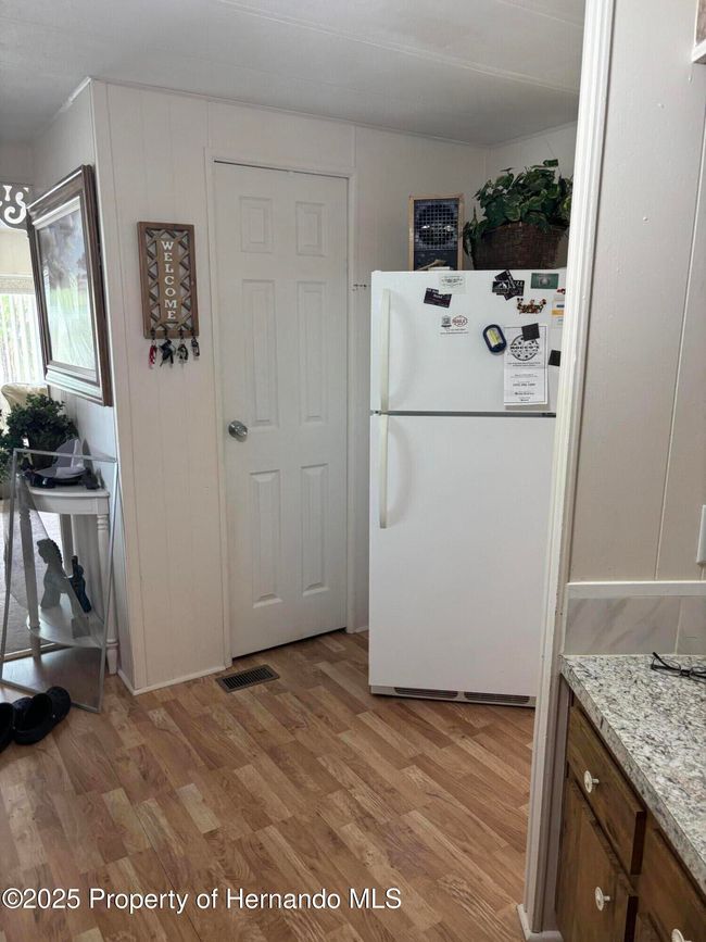 14334 Midfield St, House other with 3 bedrooms, 2 bathrooms and null parking in BROOKSVILLE FL | Image 10