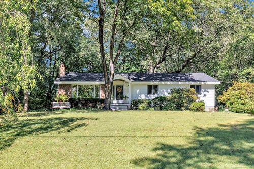 18 Brookwood Ln, Shelton, CT, 06484-2051 | Card Image