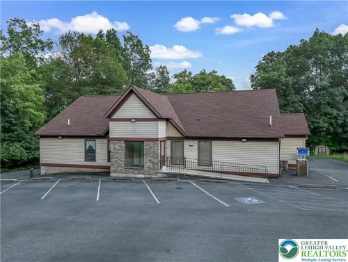 371 E Brown St, East Stroudsburg, PA, 18301-9101 | Card Image