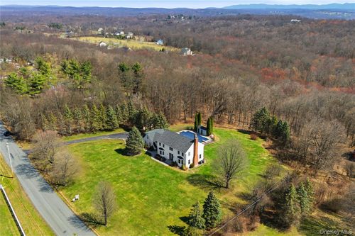 462 Ridge Rd, Campbell Hall, NY, 10916-2604 | Card Image