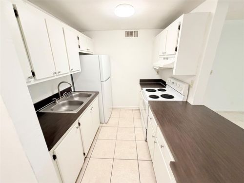 106-1850 N Congress Ave, West Palm Beach, FL, 33401-8203 | Card Image