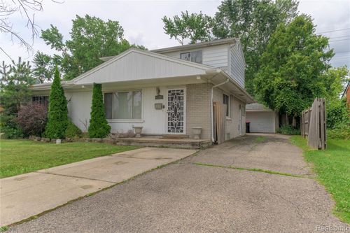 29249 Everett St, Southfield, MI, 48076-5810 | Card Image