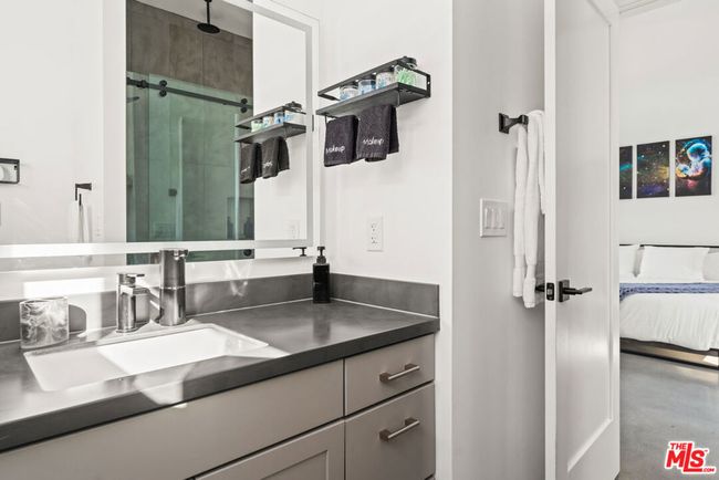 6655 Cascade Rd, House other with 3 bedrooms, 2 bathrooms and 8 parking in Joshua Tree CA | Image 18