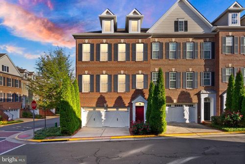 4081 Glendale Way, FAIRFAX, VA, 22030-3826 | Card Image