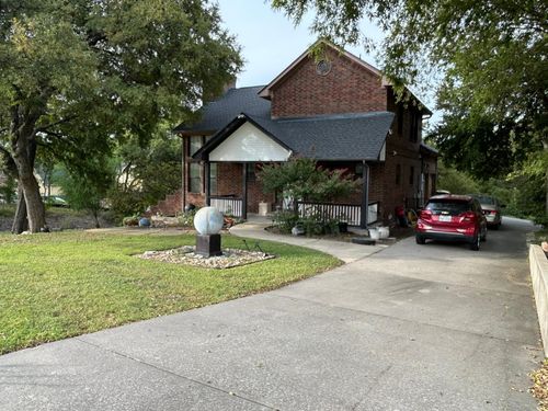 2460 Waterstone Dr, Cedar Hill, TX, 75104-2419 | Card Image