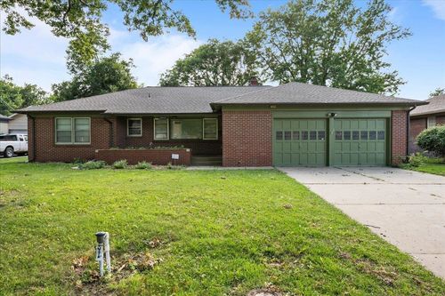 2045 Payne St, Wichita, KS, 67203 | Card Image