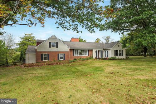 2165 W Chester Rd, E Fallowfield, PA, 19320-4530 | Card Image