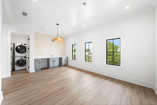 394 Grand Pointe-31 | Image 14